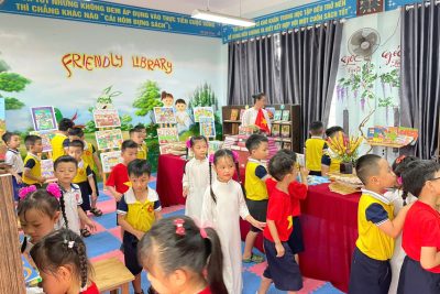 HÂN HOAN CHÀO ĐÓN CÁC EM MẦM NON NGHĨA DŨNG ĐẾN THAM QUAN